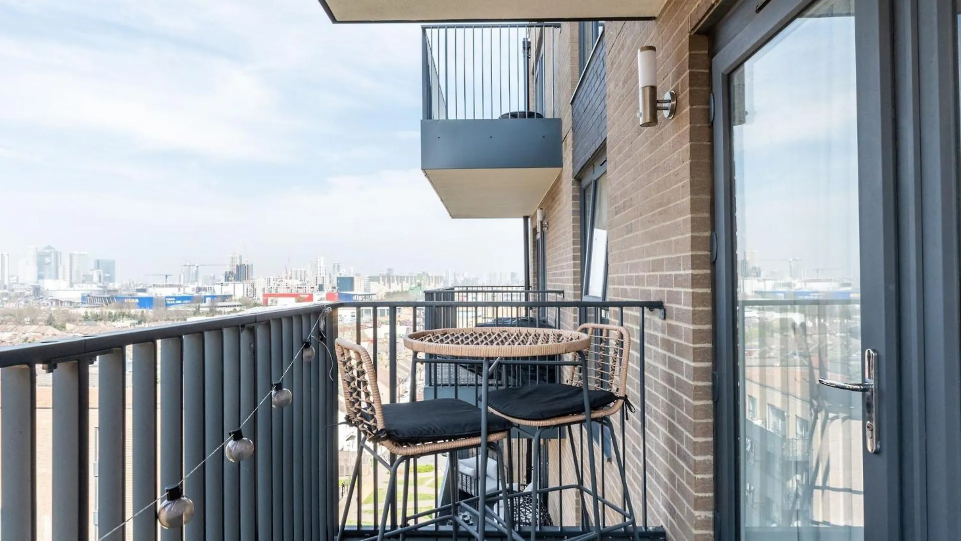 Pass The Keys Stylish Flat Near Charlton Station Apartment London United Kingdom