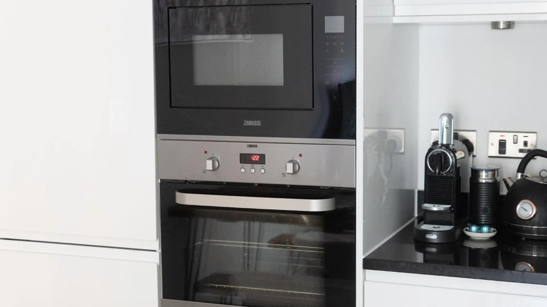 Pass The Keys Stylish Flat Near Charlton Station Apartment London