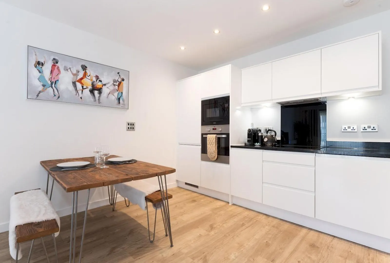 Pass The Keys Stylish Flat Near Charlton Station Apartment London